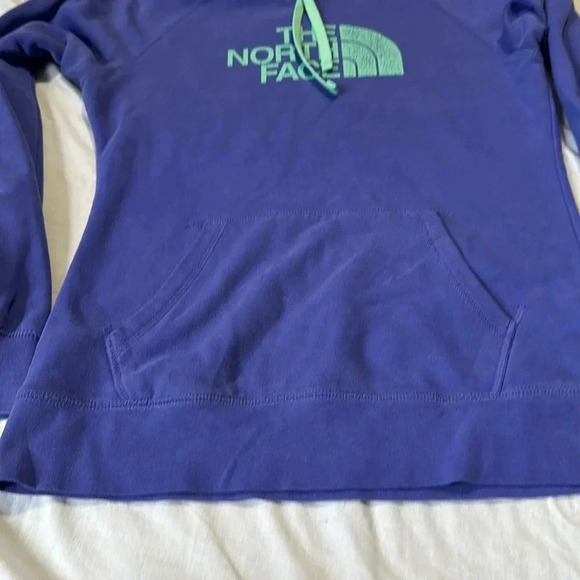 Northface Purple/mint green hoodie size M - Picture 2 of 4